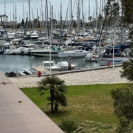 Apartamento Marina Ii, Junto à água Da Premiada Marina De *