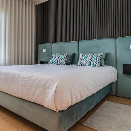 Marina Ii, Junto A Agua Da Premiada Marina De Lejlighed Lagos